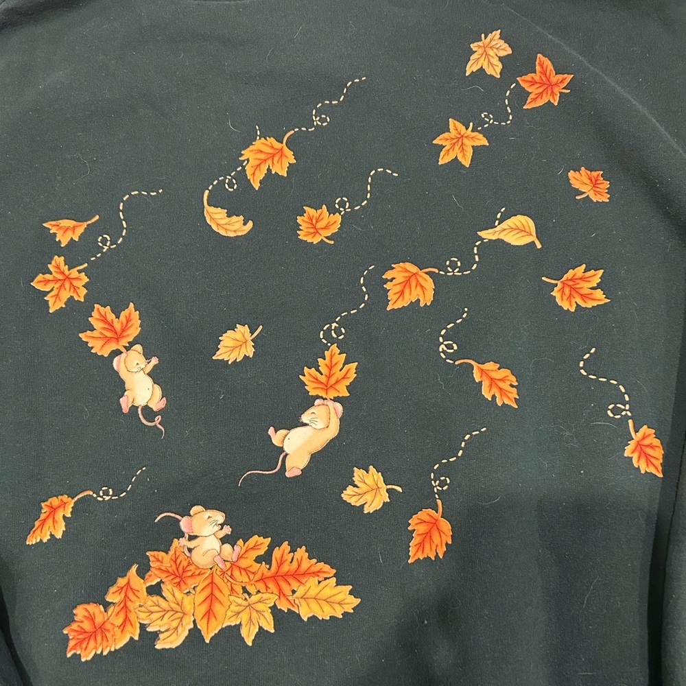 Vintage Collared Fall Sweatshirt - Picture 8 of 8